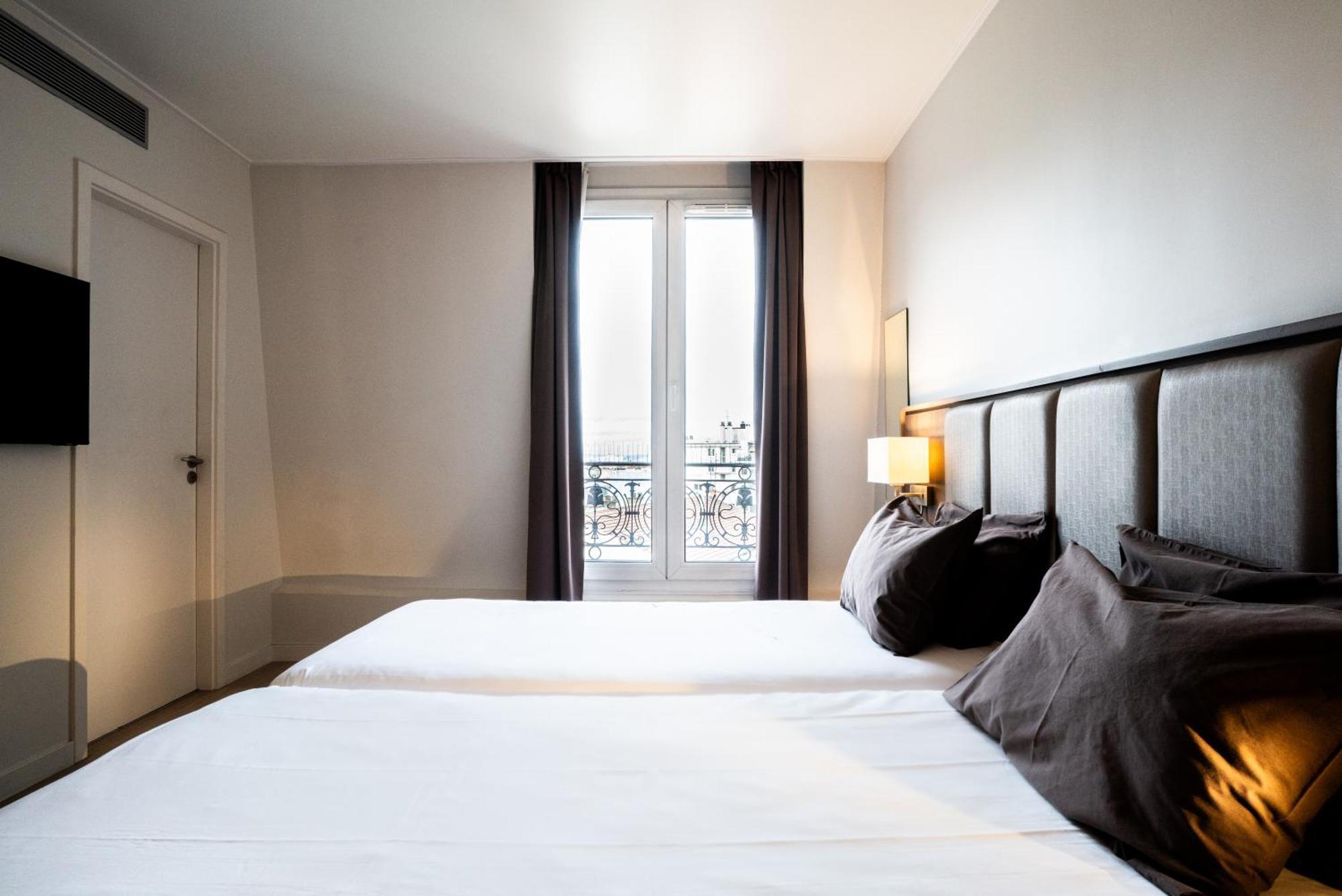 Hotel De Flore - Montmartre Paříž Exteriér fotografie